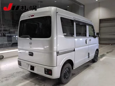 NISSAN CLIPPER VAN