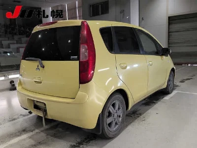 MITSUBISHI COLT