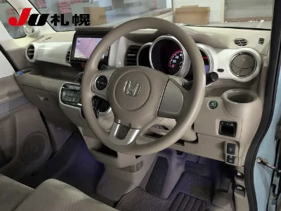 HONDA N BOX SLASH