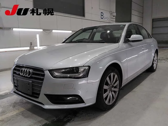 Audi A4  с аукциона в Японии