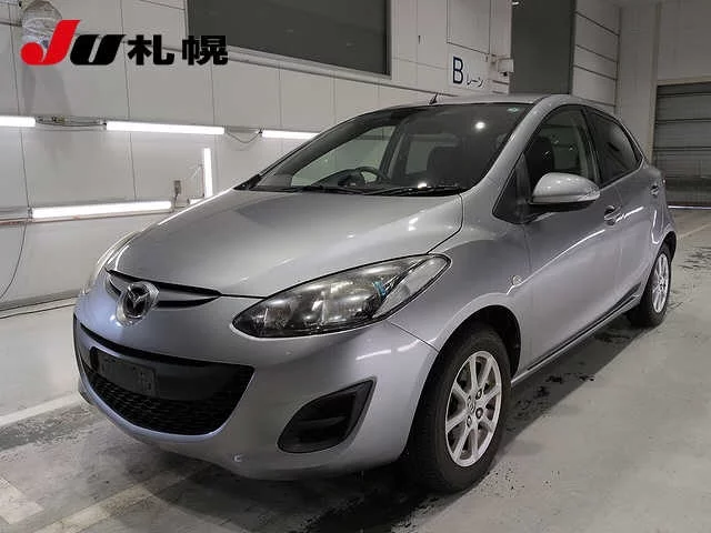 Mazda Demio  с аукциона в Японии