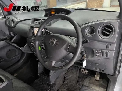 TOYOTA BB