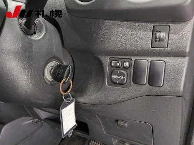 TOYOTA BB