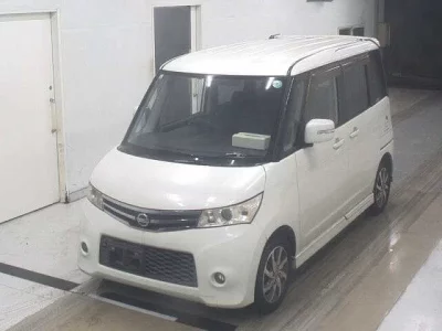 NISSAN ROOX