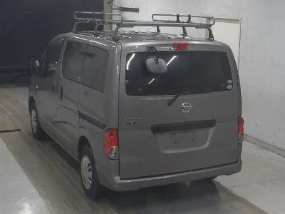 NISSAN NV200