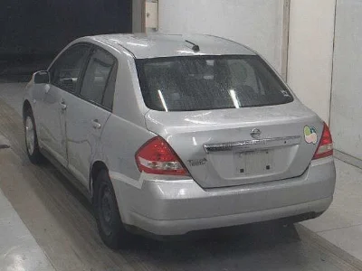 NISSAN TIIDA LATIO