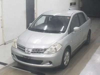 NISSAN TIIDA LATIO