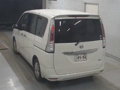 NISSAN SERENA