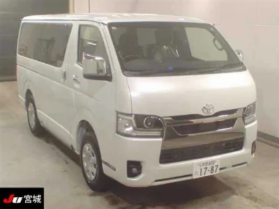 TOYOTA HIACE VAN