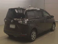 Цена авто Toyota Sienta с аукционов Японии, номер кузова NCP175G, пробег 67 000, оценка 2