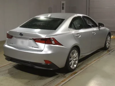 LEXUS IS
