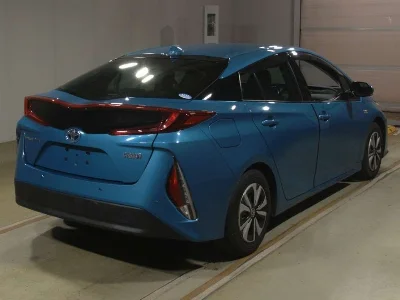 TOYOTA PRIUS PHV