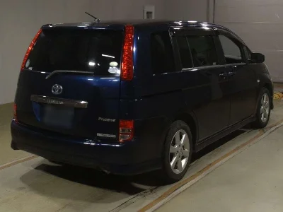 TOYOTA ISIS