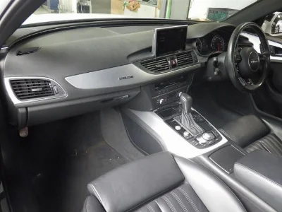 AUDI A6 AVANTE
