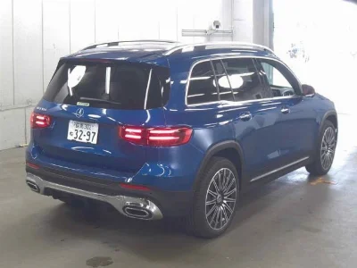 MERCEDES BENZ GLB