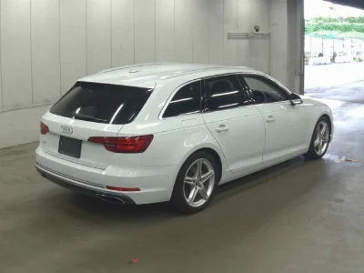 AUDI A4 AVANTE