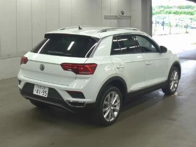 VOLKSWAGEN T-ROC