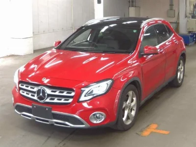 MERCEDES BENZ GLA