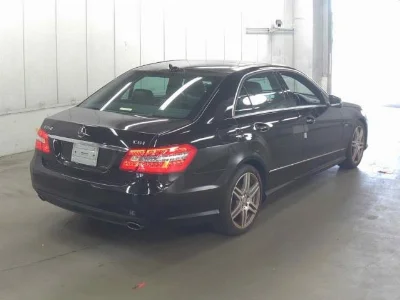 MERCEDES BENZ E CLASS