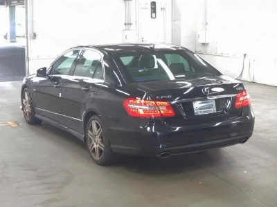 MERCEDES BENZ E CLASS