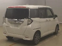 Цена авто Toyota Roomy с аукционов Японии, номер кузова M900A, пробег 31 000, оценка 3