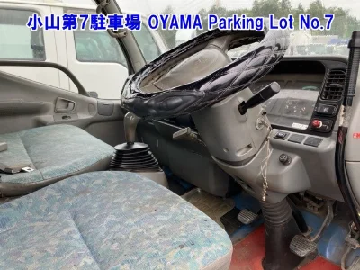 MITSUBISHI CANTER