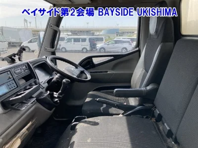 MITSUBISHI CANTER