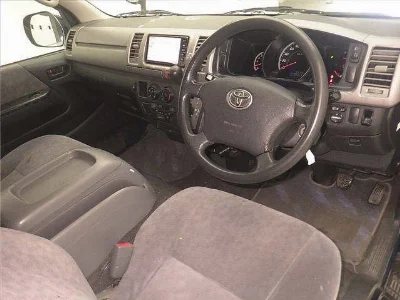 TOYOTA HIACE