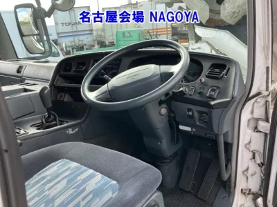 MITSUBISHI FUSO SUPER GREAT