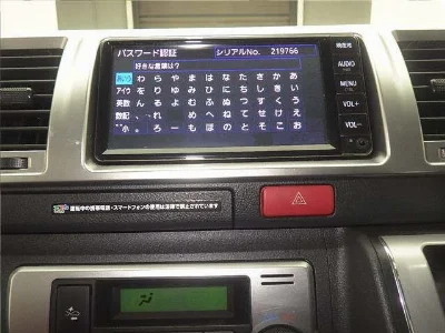TOYOTA HIACE VAN
