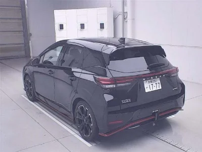 NISSAN AURA