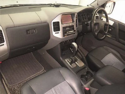 MITSUBISHI PAJERO