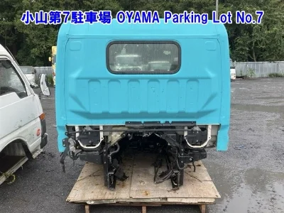 MITSUBISHI CANTER