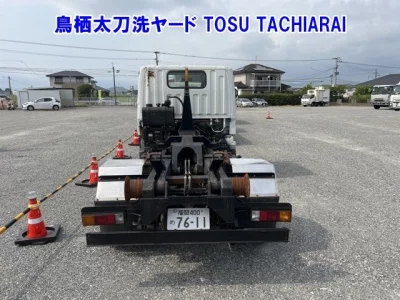 MITSUBISHI CANTER
