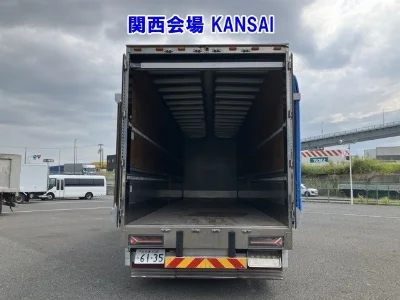 ISUZU GIGA