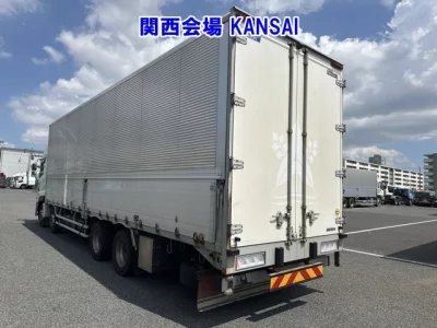NISSAN UD