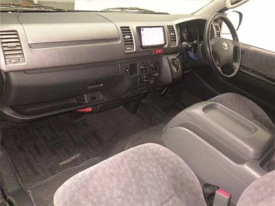 TOYOTA REGIUS ACE VAN