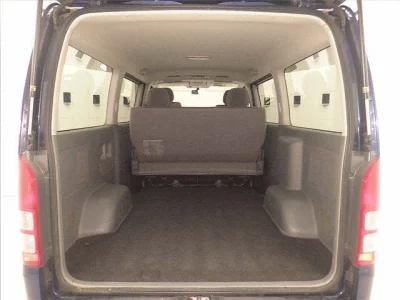 TOYOTA REGIUS ACE VAN