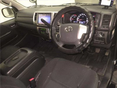 TOYOTA REGIUS ACE VAN