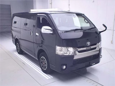 TOYOTA REGIUS ACE VAN
