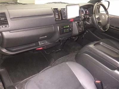 TOYOTA REGIUS ACE VAN
