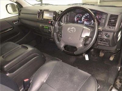 TOYOTA REGIUS ACE VAN