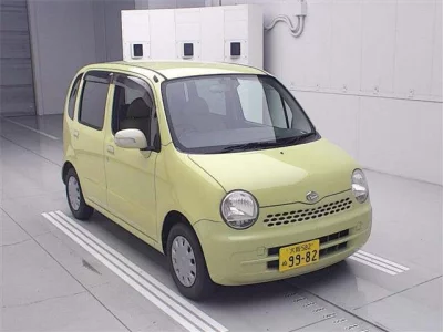 DAIHATSU MOVE LATTE