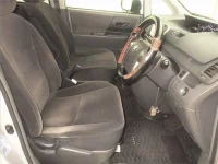 Цена авто Toyota Voxy с аукционов Японии, номер кузова ZRR70G, пробег 199 000, оценка 6