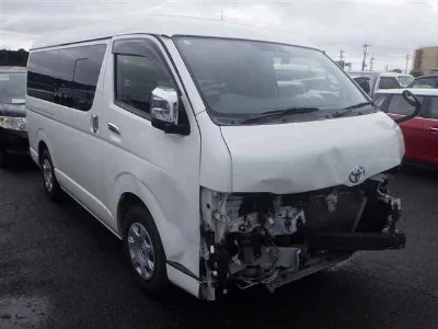 TOYOTA HIACE VAN