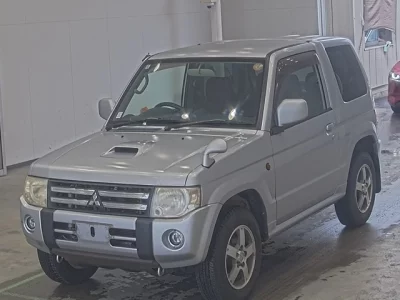 MITSUBISHI PAJERO MINI