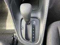 Цена авто Toyota Yaris с аукционов Японии, номер кузова MXPH10, пробег 76 000, оценка 8