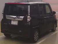Цена авто Toyota Roomy с аукционов Японии, номер кузова M900A, пробег 8 000, оценка 2