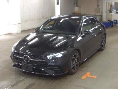 MERCEDES BENZ A CLASS 4