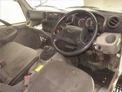 TOYOTA DYNA